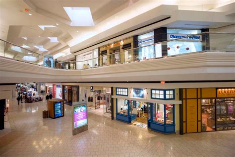 louis vuitton woodfield mall